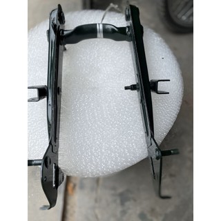 Càng sau honda cub 81 ( màu xanh dưa)