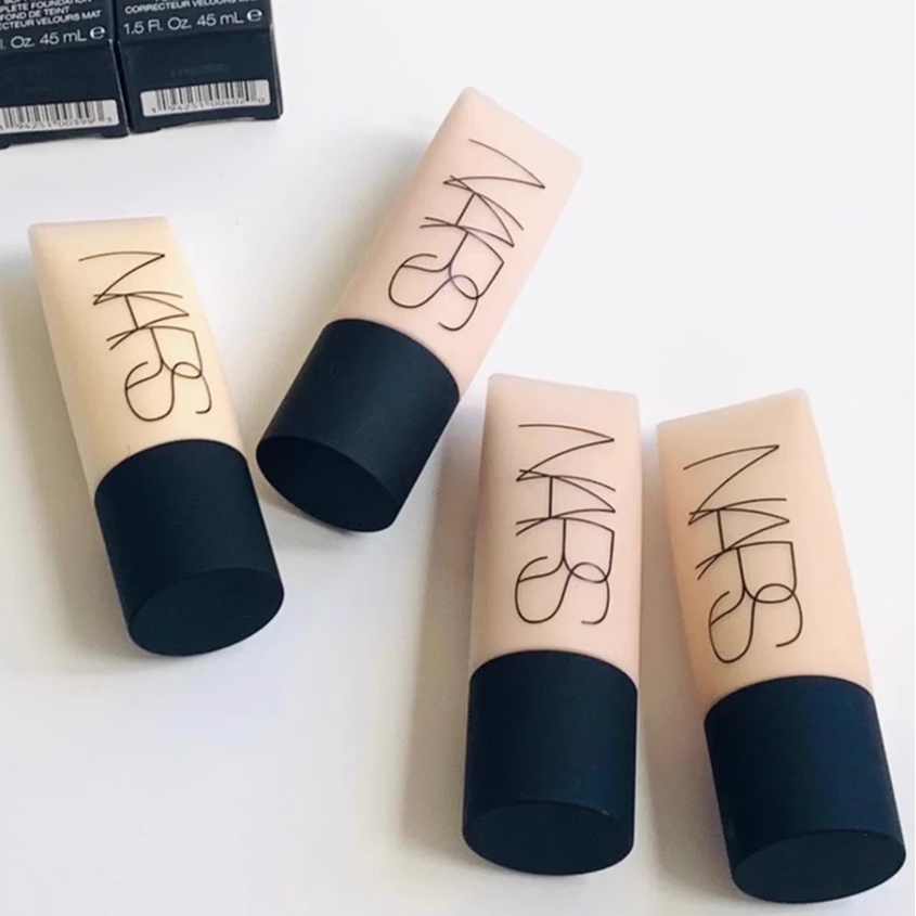 Nars Kem Nền Dạng Lỏng 45ml Mềm Mượt Se Khít Lỗ Chân Lông
