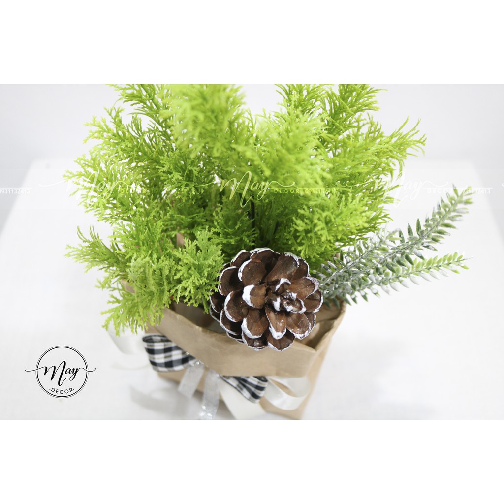Cây Thông để bàn trang trí Có đèn và phụ kiện Noel 2023