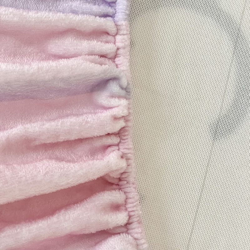 1 Ga Trải Giường Vải Nhung Giữ Ấm 360 Độ In Hoạt Hình kuromi Dễ Thương° Vỏ Bọc Ga Giường Siêu Co Giãn Có Dây Cột Đơn / queen / king