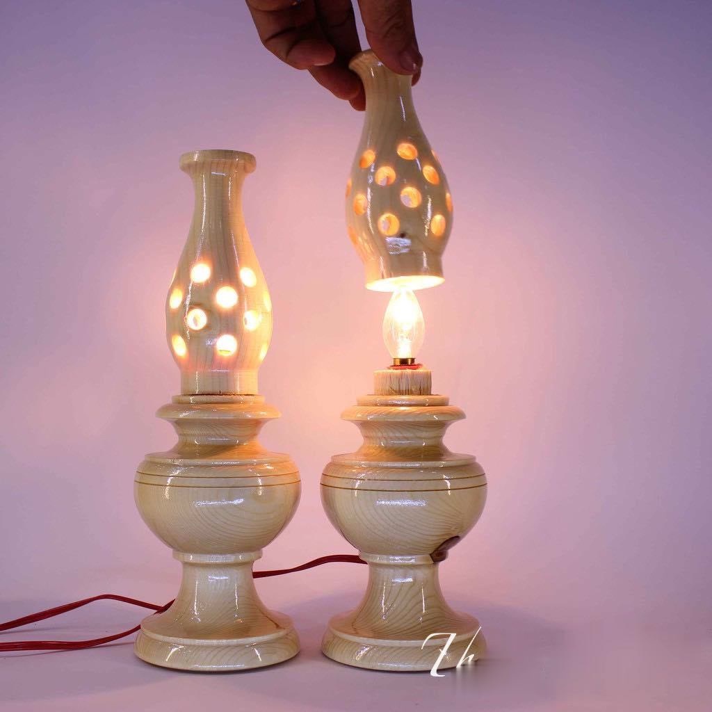 Cặp Đèn điện gỗ để bàn thờ Công Giáo - 2 Cây Đèn Bàn Thờ Gỗ Thấp 26cm TPVT