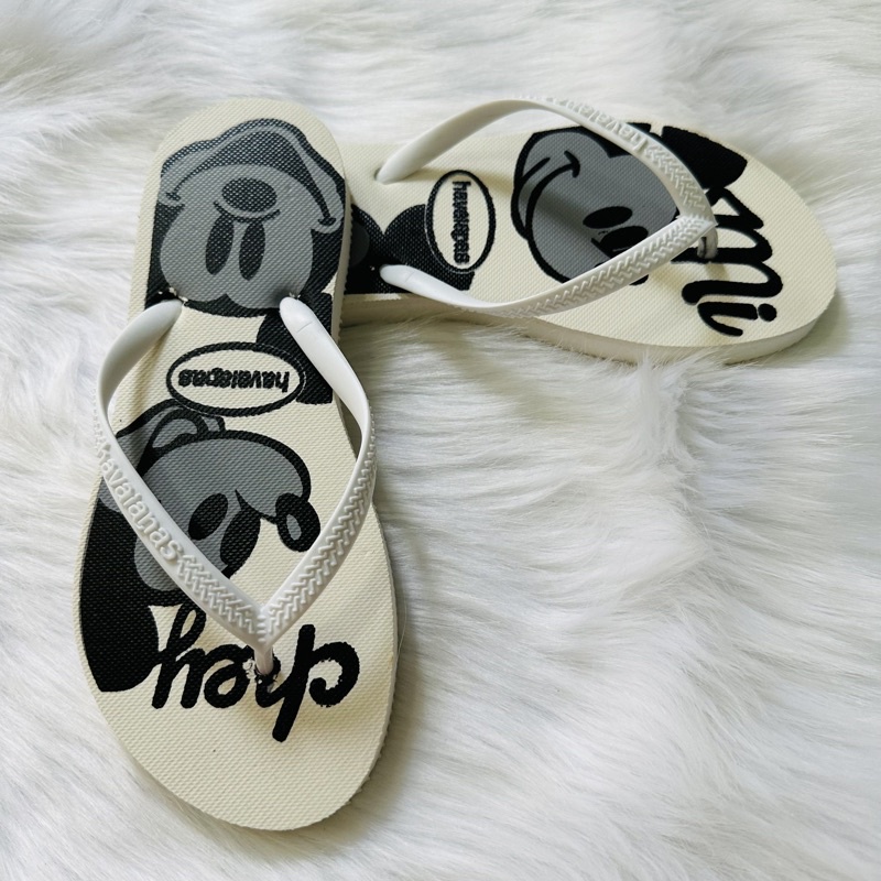 Dép kẹp nữ hình chuột mickey mẫu mới siêu hot hit đế chống trơn trượt, dép đi biển hot trend 2023