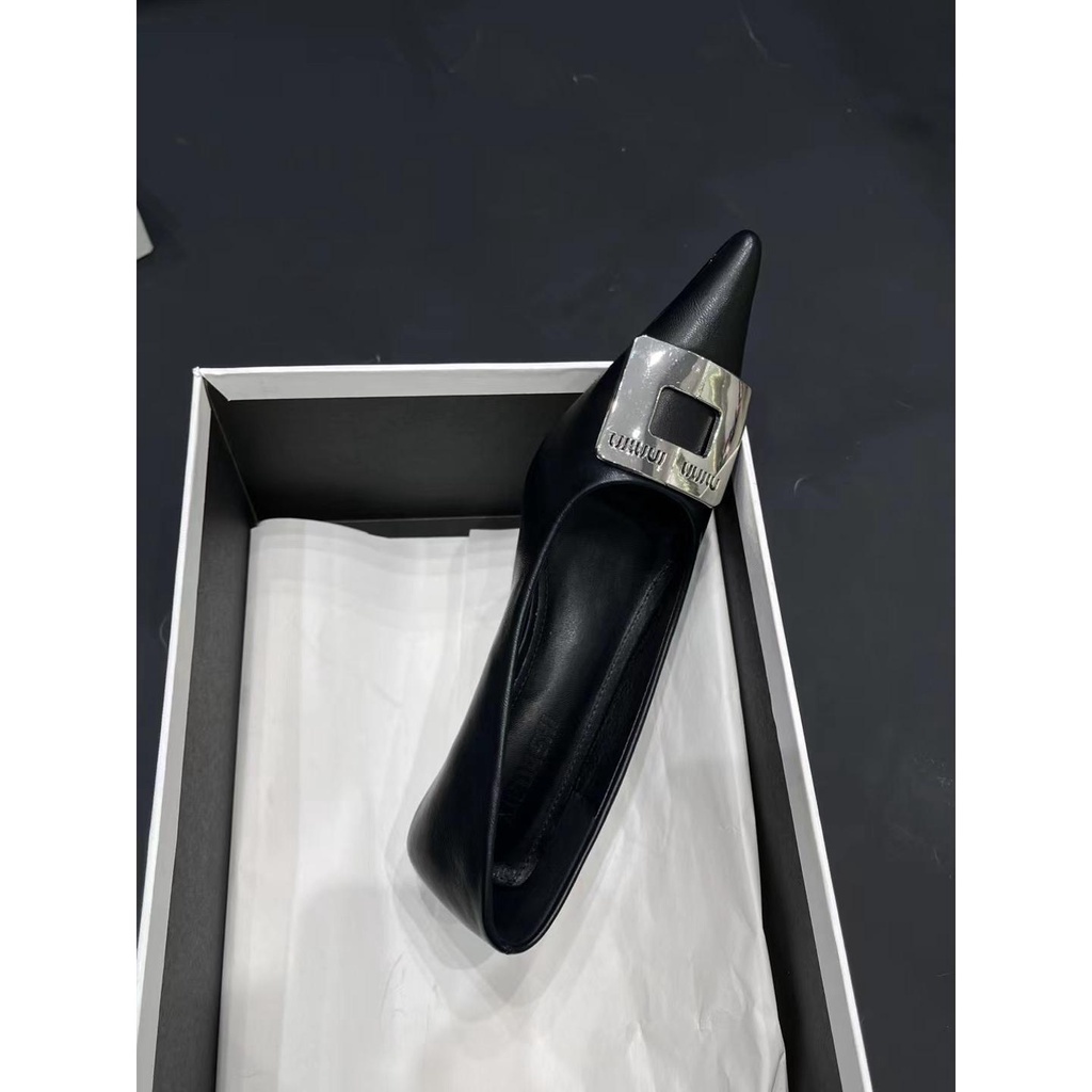 Giày Cao Gót Mũi Nhọn Khóa Kim Loại Kiểu Mới Mùa Thu 2023 Cho Nữ