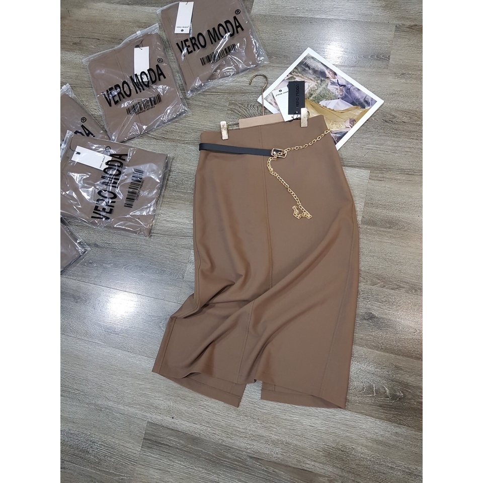 Chân Váy V.e.r.o Nâu Kèm Belt