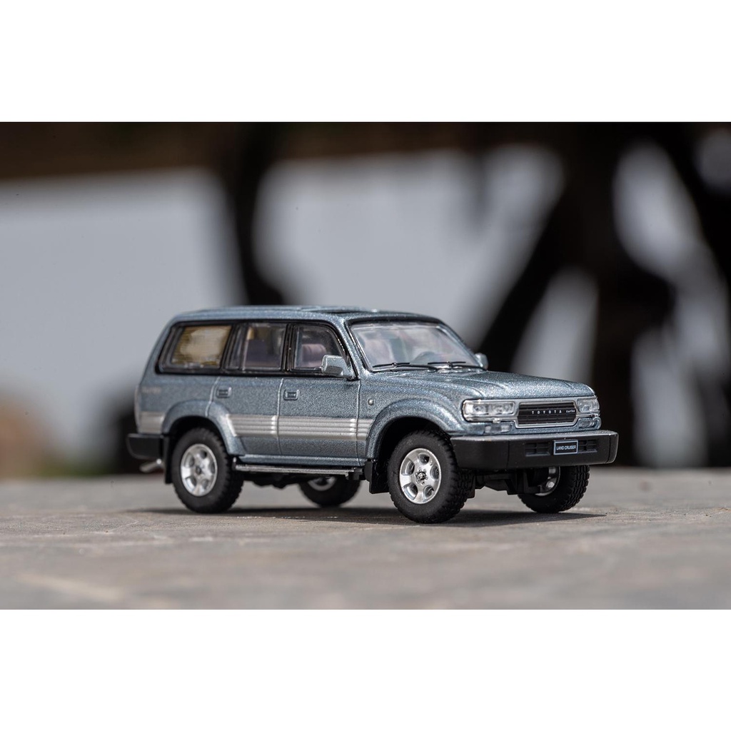Gcd Mô Hình Xe Hơi toyota land cruiser lc80 Bằng Hợp Kim Tỉ Lệ 1: 64