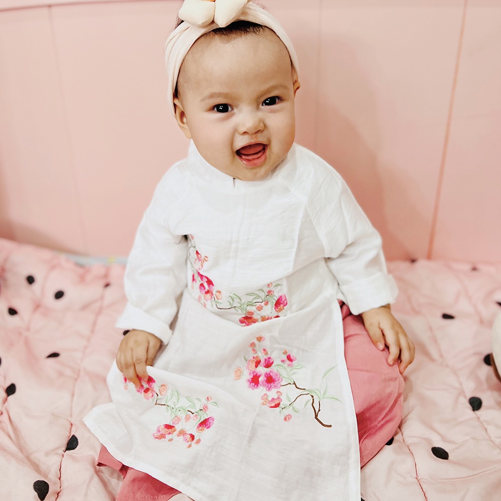 Áo dài bé gái thêu hoa truyền thống chất tơ đũi mềm mịn mát áo kèm quần MamLa