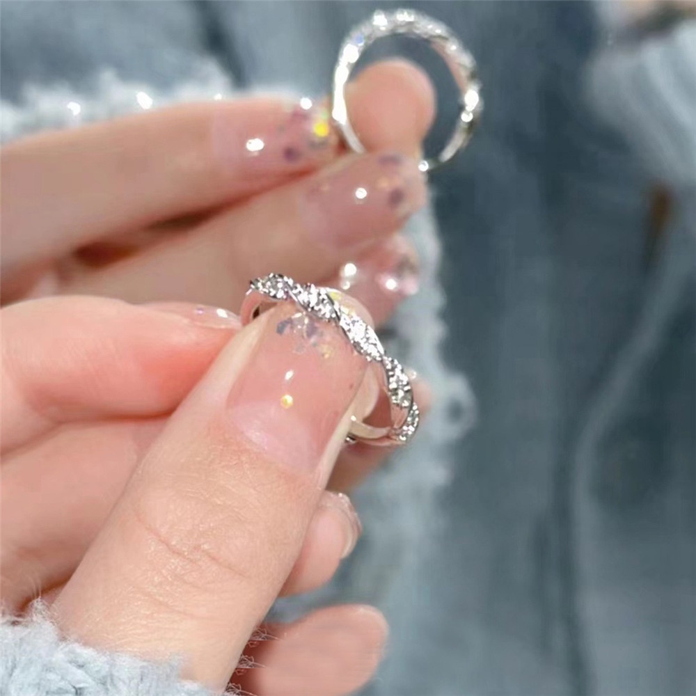 Nhẫn Mạ Bạc 925 Đính Kim Cương Nhân Tạo Sang Trọng Cho Nữ