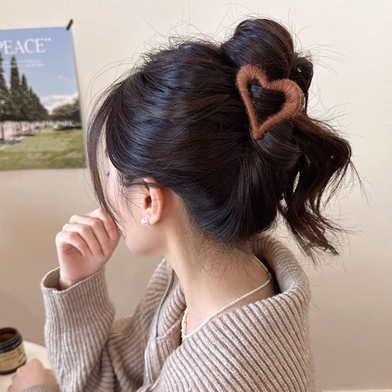 Kẹp Tóc Len Hình Trái Tim Màu Hồng Dễ Thương Cho Nữ