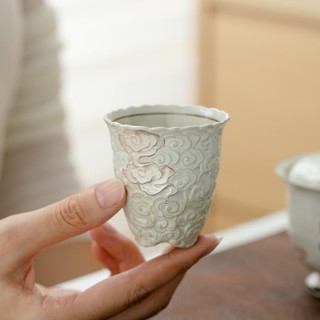Bộ tách uống trà bằng gốm sứ họa tiết vẽ màu hồng trắng a112
】
