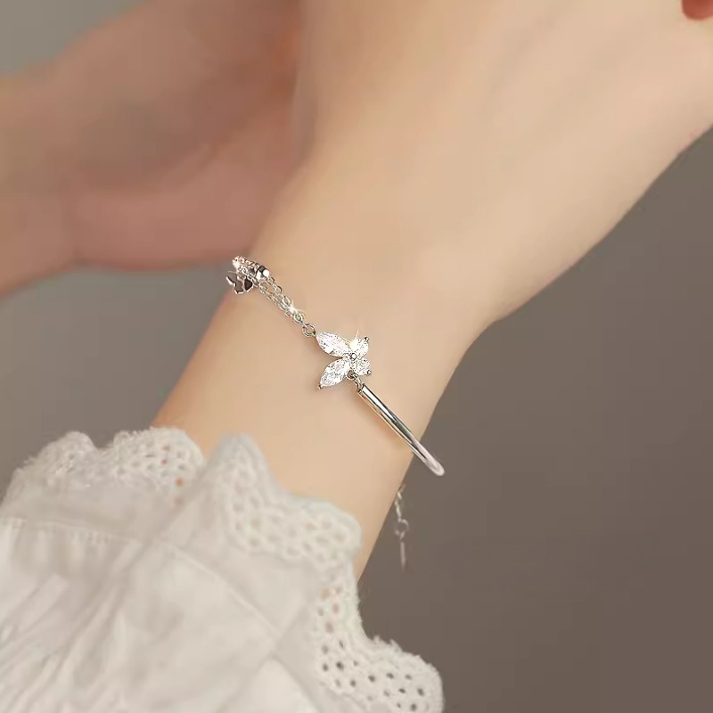 We Flower Vòng Tay Dây Xích Phối Mặt Hình Bướm Bằng Bạc Kiểu Hàn Quốc Lãng Mạn Cho Nữ
