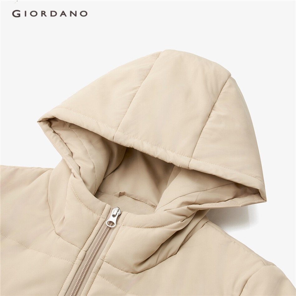 Áo khoác GIORDANO 05372731 có mũ trùm đầu lớp lót và khóa kéo phía trước màu trơn dành cho nữ