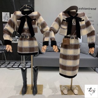 Set chân váy và áo caro thời trang quyến rũ cho nữ