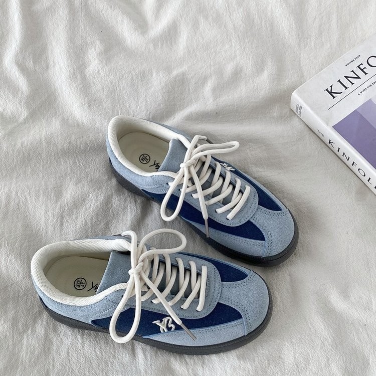 Giày thể thao mũi tròn màu sắc phong cách Hàn Quốc, gót vừa, dây đeo chéo PU, giày thể thao nữ thời trang, thoáng khí, giá sỉ tại nhà máy