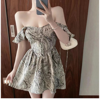 Perty Nữ Phiên Bản Hàn Quốc Hot Girl Pháp Gợi Cảm Nẹp Tay Sling Bay Đầm Nữ Mùa Hè 2024 Không Tay Phồng Áo Vest Đầm