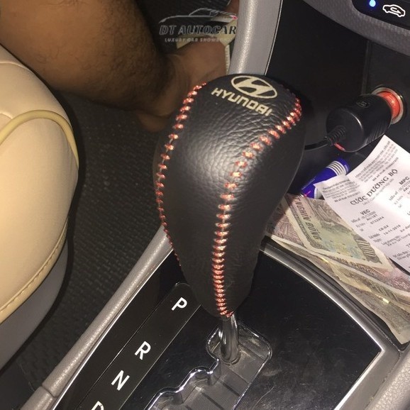 Bọc Cần Số, Tay Phanh Xe HYUNDAI ACCENT, AVANTE, I30 SỐ TỰ ĐỘNG 2012-2017 Phom Cũ Da Bò Phụ kiện ô t