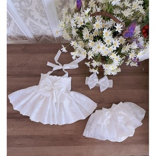 Đầm trắng cổ yếm bo chun kèm quần váy cho bé gái 4-12kg
