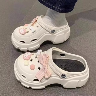 Dép sục cross nữ chống trơn đi êm tặng kèm sticker cute phù hợp đi học đi chơi, dép sục lỗ xinh