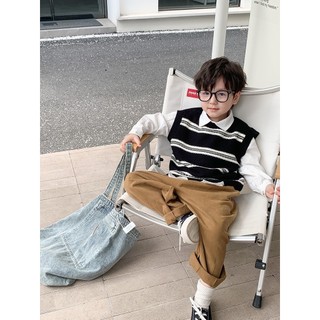 Áo gile len kẻ đen trắng