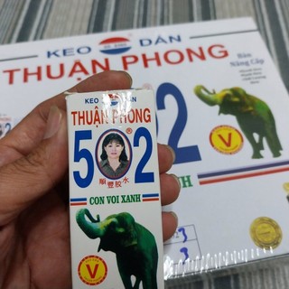 Hộp 50 chai keo 502 voi V mã TPH.003 Thuận Phong - BM