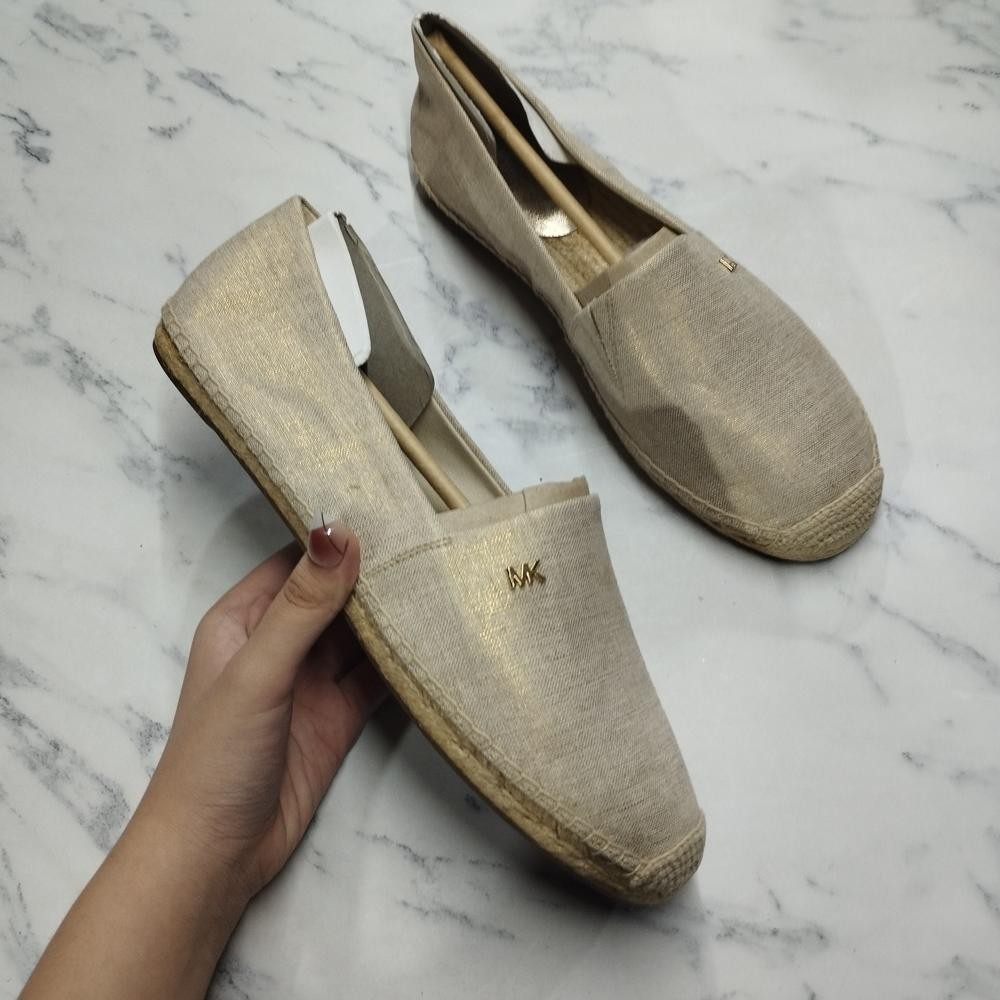 Giày loafer xuất xịn