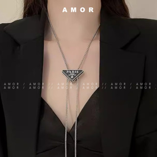 Dây Rút Series Tam Giác Chữ Tiếng Anh Dài Có Thể Điều Chỉnh Vòng Cổ Áo Len Dây Xích Khóa Xương Dây Đeo Cổ Thanh Lịch