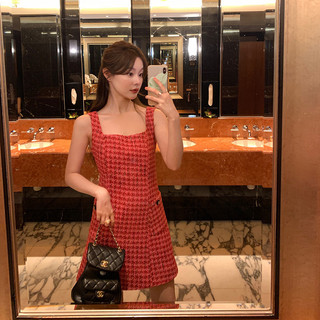 Xuân Hè 2024 Mùa Hè Pháp Người Nổi Tiếng Nhỏ Thơm Phong Cách Cổ Vuông Tank Top Đầm Thanh Lịch Cho Nữ S0676