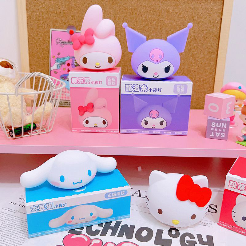 Kuromi Đèn Ngủ Cinnamoroll Hello Kitty Sanrio LED Đồ Trang Trí Dạ Quang Đèn Ngủ Dễ Thương Trẻ Em Búp Bê Dễ Thương