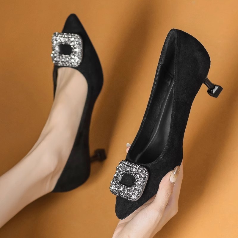 Hồng Kông 2025 Xuân Thu Phong Cách Mới Pháp Phù Hợp Với Kim Cương Giả Vuông Khóa Giày Cao Gót Đen Ng