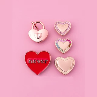 Charm Dép, Jibbitz Crocs Kim Loại, Đính Đá Sang Xịn Hình Trái Tim - TM63