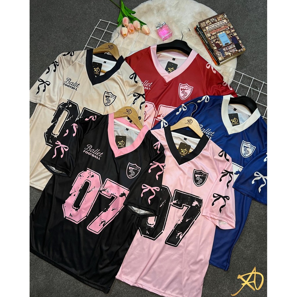 Áo khoác vai thả Coquette