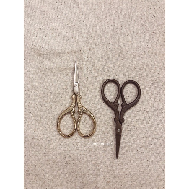 Kéo cắt chỉ len vintage basic