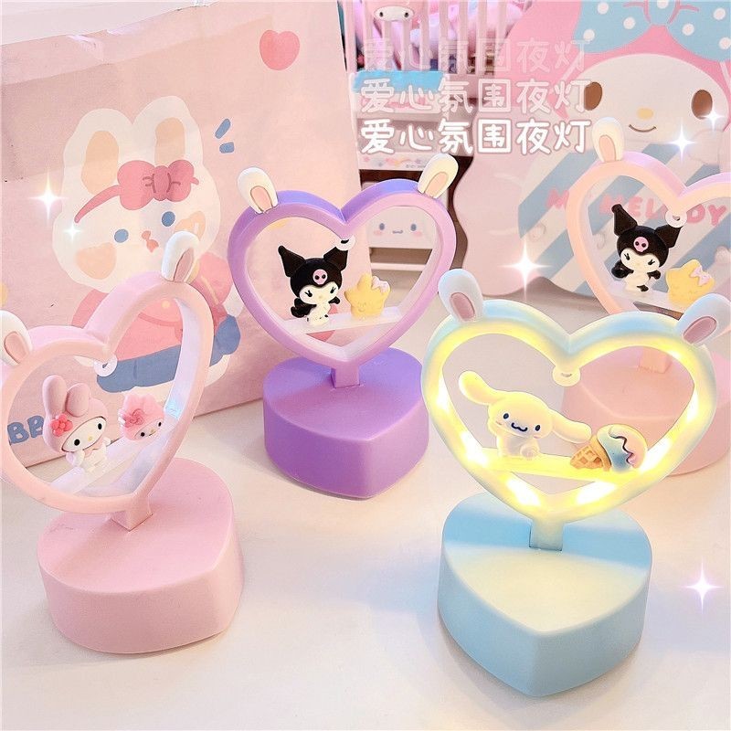 [Đèn ngủ] Sanrio Kuromi Melody Các bức tượng hành động Love Cinnamoroll Xe để bàn Đồ thủ công Đồ chơi trang trí mô hình hoạt hình dễ thương Búp bê Ngày của mẹ Quà tặng sinh nhật cho trẻ em Bé trai Bé gái