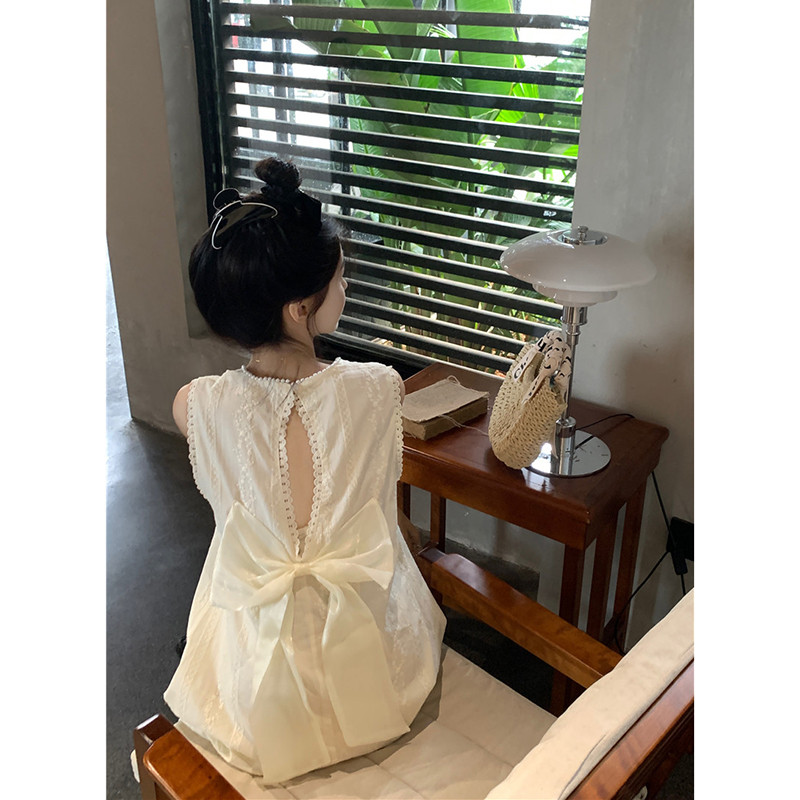 Váy ren thêu nữ không tay tua rua màu trơn thiết kế