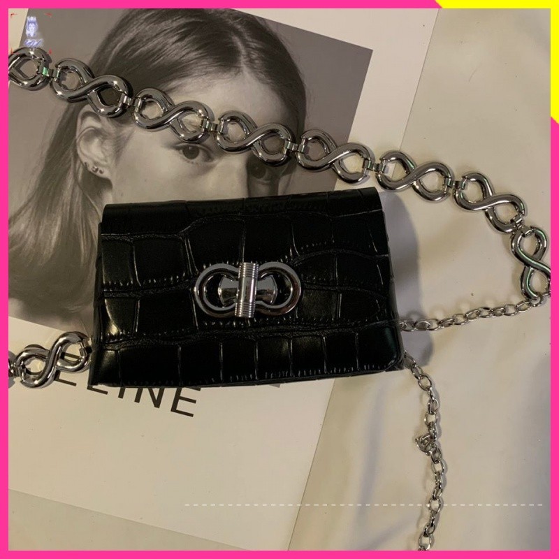 Thời Trang Túi Đeo Chéo Ngực mini Phối Dây Xích Thời Trang Xuân Hè 2021 Cao Cấp Cho Nữ