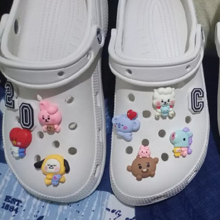 Kpop Jibbitz Charm Bt21 Jibits Cho Crocs SHOOKY Giày Quyến Rũ Pin Chimmy Bts Jibitz Crocks Cho Nữ Giày Phụ Kiện Trang Trí