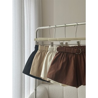Quần short kèm belt COCOBEBE