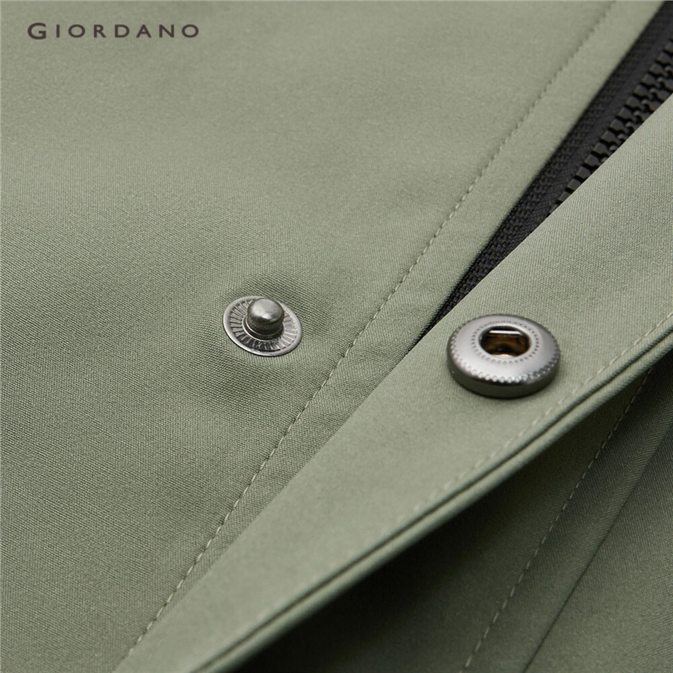 Áo khoác GIORDANO 01073671 có mũ trùm đầu lót lông cừu màu tương phản thời trang dành cho nam