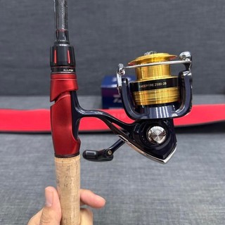 Bộ Cần Câu ILURE + Máy Daiwa Sweepfire