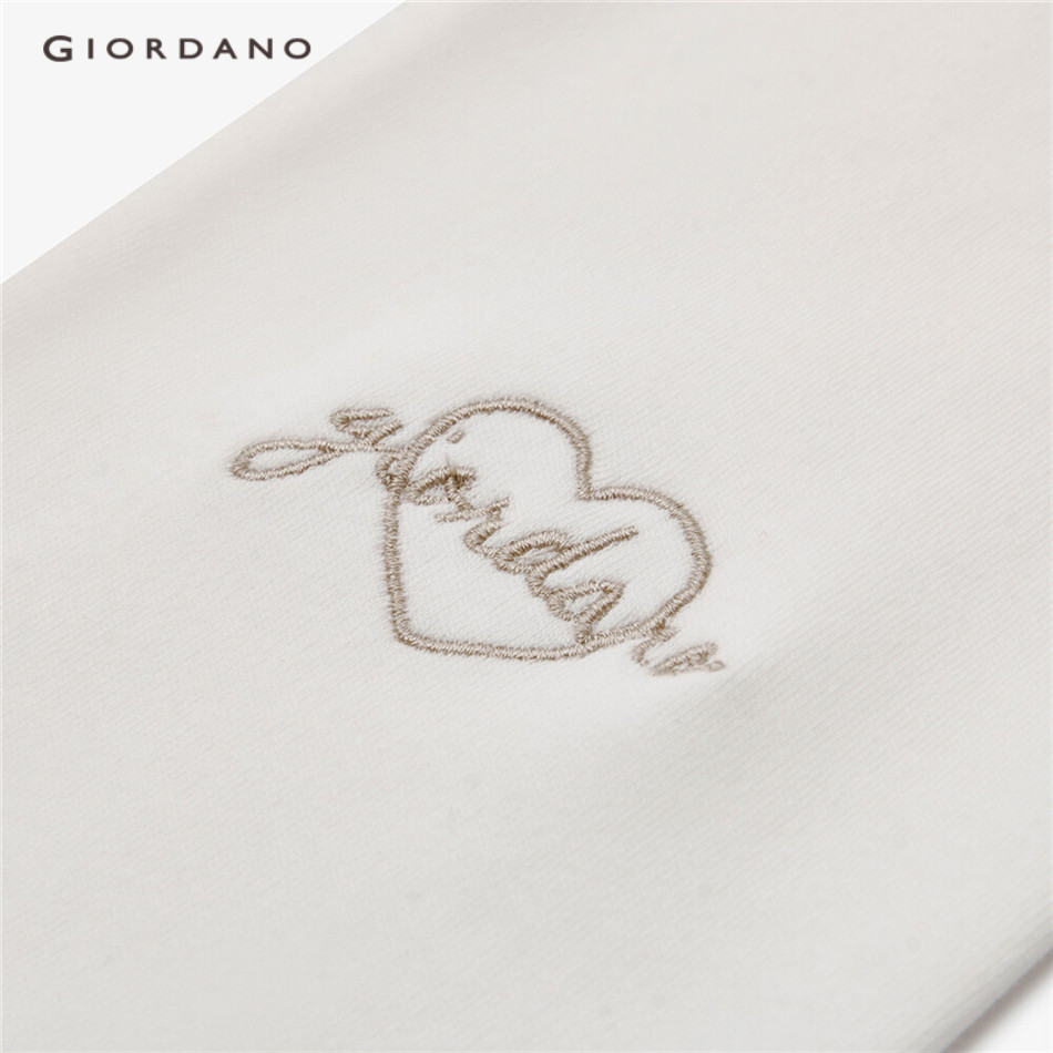 Áo thun GIORDANO 05323803 dài tay thêu cổ tròn co giãn dành cho nữ