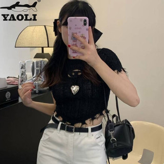 Áo thun nữ thời trang YAOLI. Áo thun ngắn tay rỗng không đều được thiết kế. Áo dệt kim ngắn vừa vặn và thanh lịch.