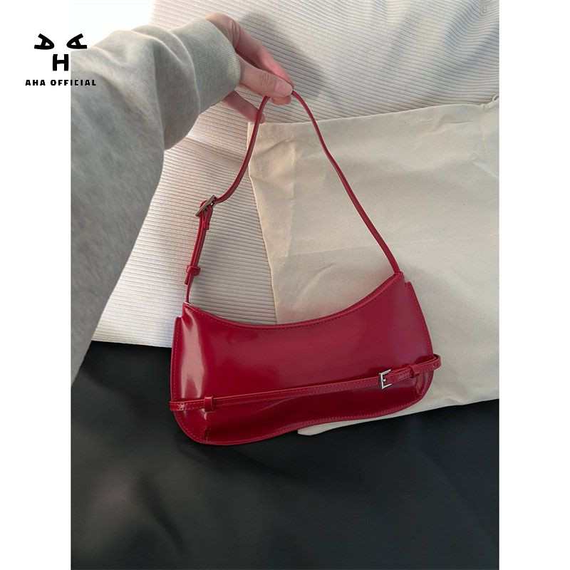 Túi Niche Pháp 2024 Phong Cách Mới Túi Đeo Vai Thời Trang Retro Baguette Túi Cao Cấp Màu Đỏ Túi Cưới | BigBuy360 - bigbuy360.vn