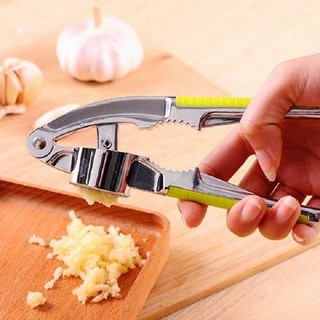 Dụng cụ dập ép hành, tỏi đa năng rất tiện lợi