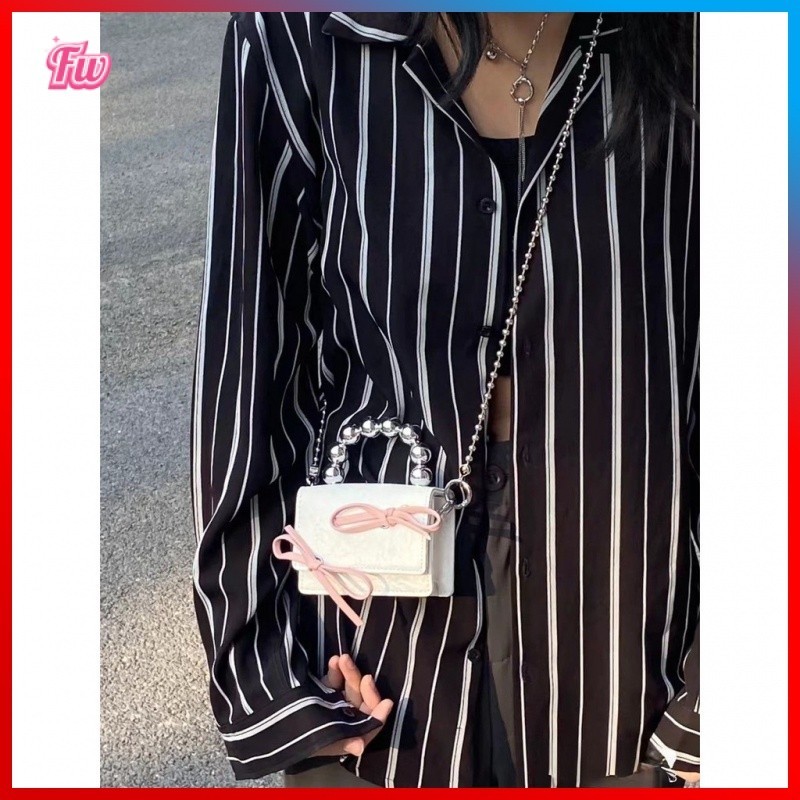 Túi Đựng Tai Nghe Dây Xích Mini Đính Nơ Màu Đen / Hồng Xinh Xắn