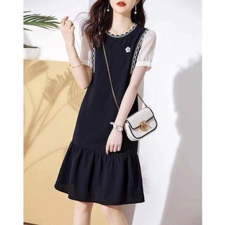 Phiên bản Hàn Quốc Tính khí thoải mái Slim-fit Khâu mỏng hơn Nhìn phù hợp với ren chữ A dài vừa phải Đầm eo hẹp Đen Trắng Tương phản St