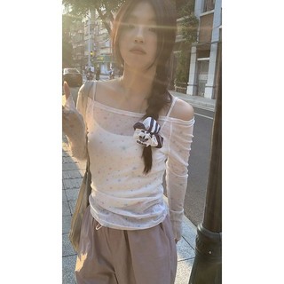 Hot Girl Thiết Kế Cổ Một Dòng Cảm Giác In Full Tay Dài In Phong Cách Mới Nữ Ngoài Vai Quan Điểm 2023 Áo Thun Mùa Hè Chống Nắng
