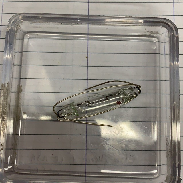 Cầu chì loa boss có dây -- Điện tử Phương Huy --