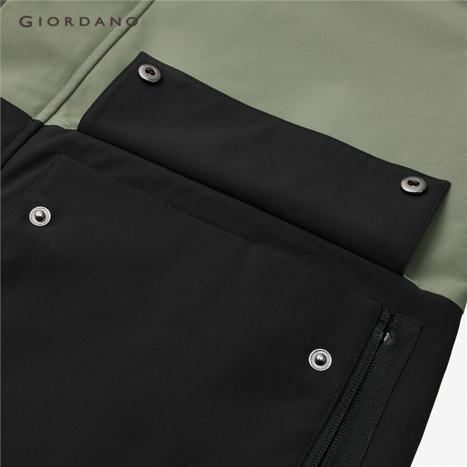 Áo khoác GIORDANO 01073671 có mũ trùm đầu lót lông cừu màu tương phản thời trang dành cho nam