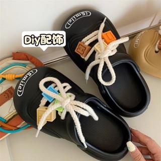 sticker dép crocs( KHÔNG KÈM DÉP )Jibbitz, charm gắn sục/set sticker shoe charmsPhụ kiện giày lỗ Khối xây dựng sáng tạo Dây giày buộc dây DIY Trang trí khóa giày có thể tháo rời Khóa ba chiều, Phụ kiện giày sáng tạo Zhibixing, Phụ kiện giày Crocs, Phụ ki