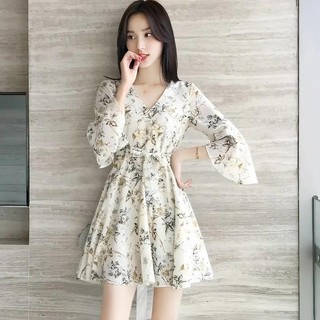 Váy ngắn và trung bình kiểu Pháp Hoa sen lá tay Váy cổ tích Eo cao Váy chữ A eo cao của phụ nữ