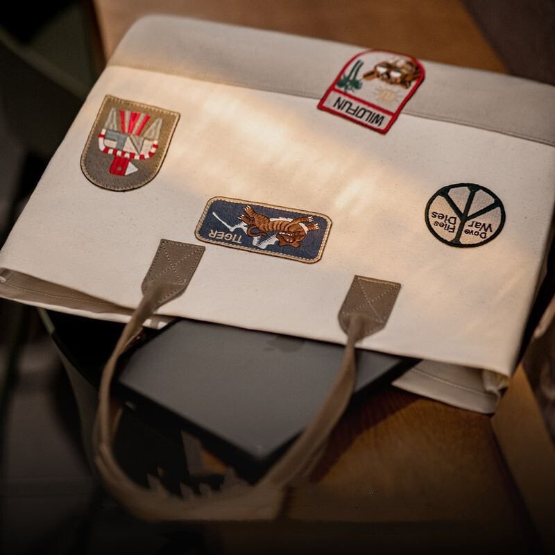 Maden Handicraft American Vintage Embroidery Handbag Men and Women